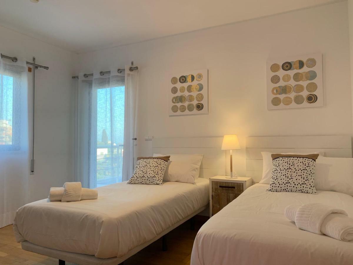Penthouse 160Sqm Wide Terraces Pool View & Private Hot Tub & Parking Apartment อัลบูเฟรา ภายนอก รูปภาพ
